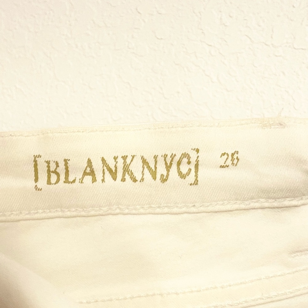 WITH TAGS Blank NYC Denim Little Queenie Shorts - Picture 6 of 12